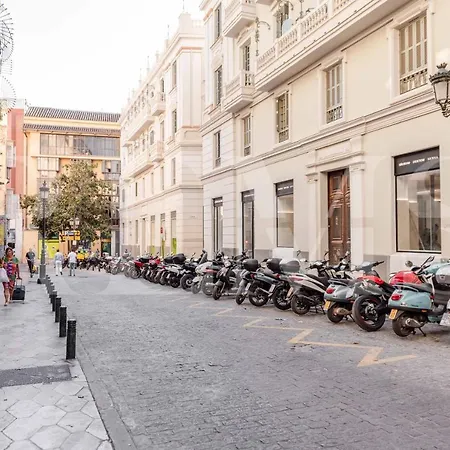Lovely Boho With Parking - Historic Center By Rems Appartement *